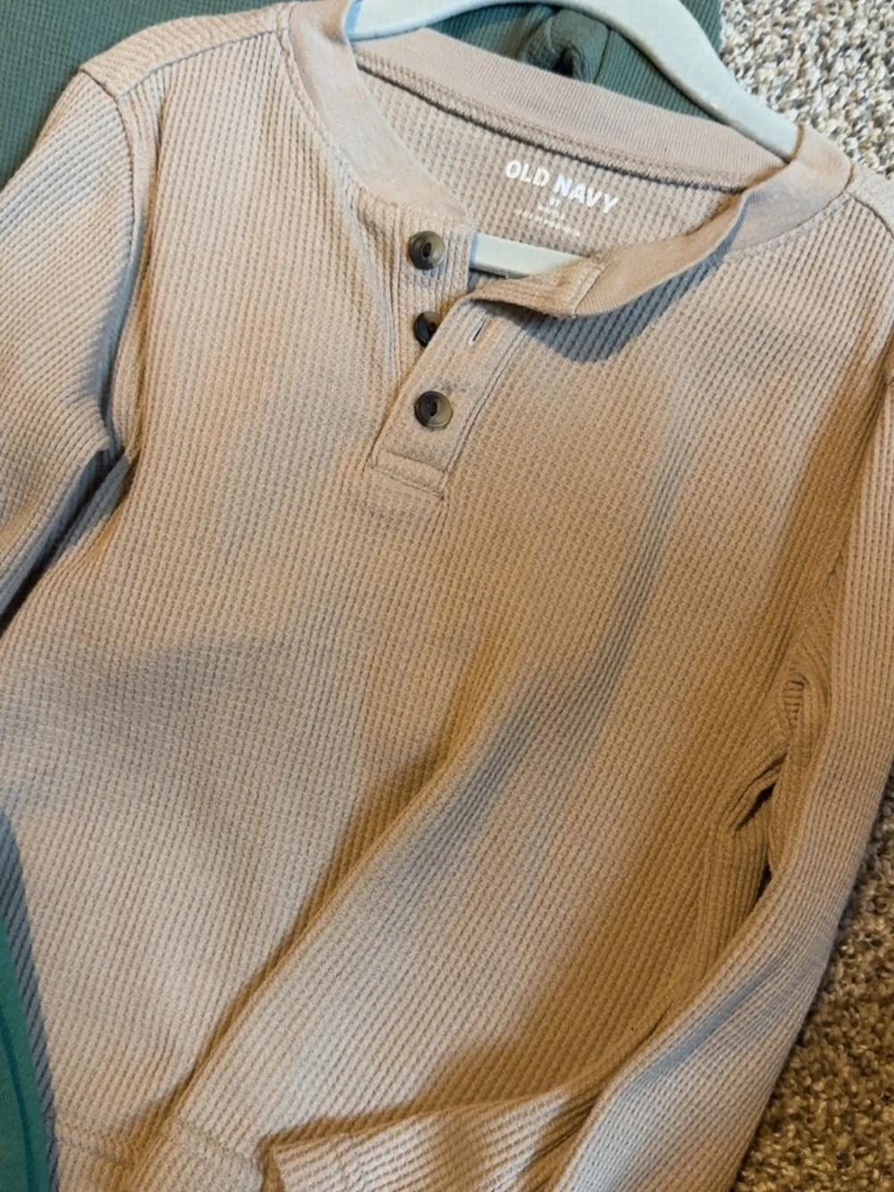 Old Navy Green Graphic Sweatshirt & Green + Tan Pullover Tops
